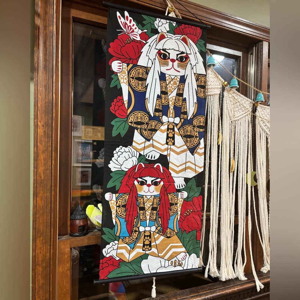 Japanese Tenugui Maneki Neko lucky cat wall hanging